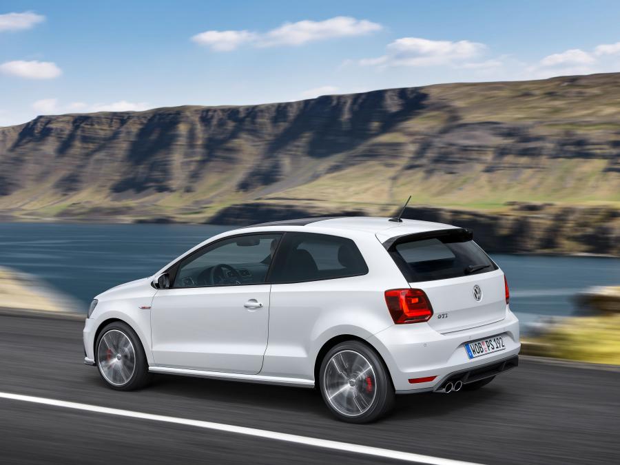  Volkswagen Polo GTi 3-Door 2014 года  (фото 2 из 13)